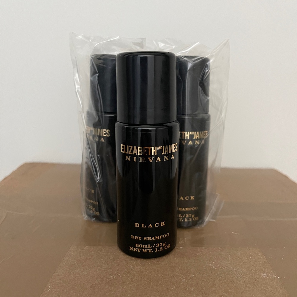 Elizabeth and James Nirvana Black Dry Shampoo 11 pieces